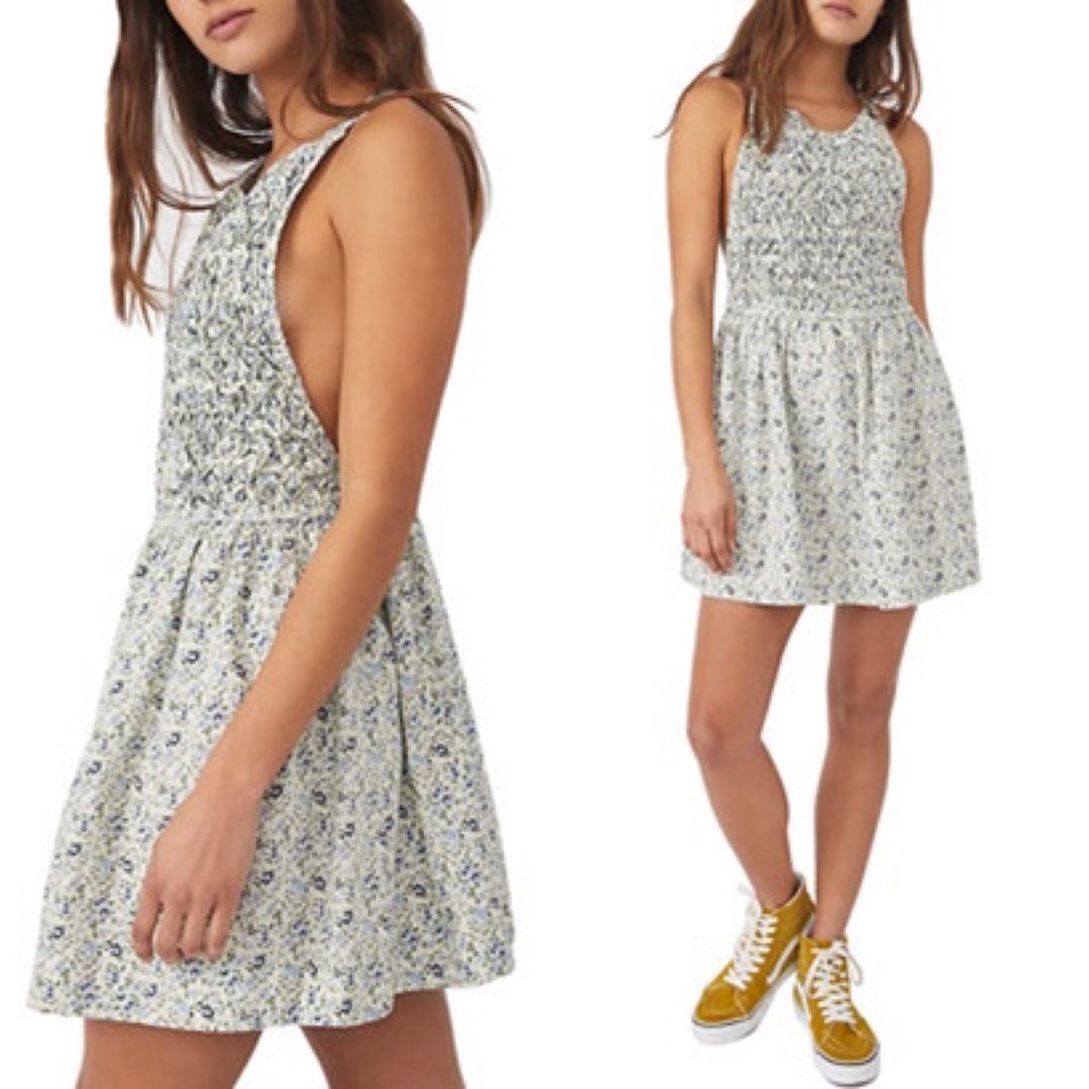 Free People Pinafore Style Dress Floral Shirred Bodice Dress Size M NEW w/Tag